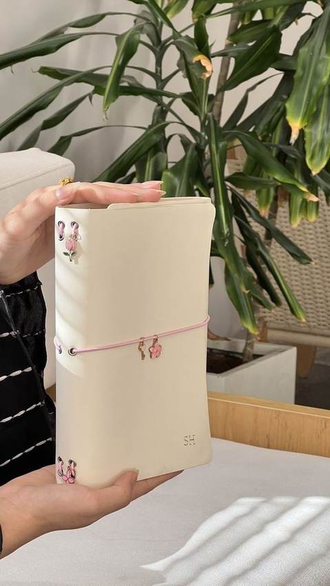 Baganic Journal, customer photo